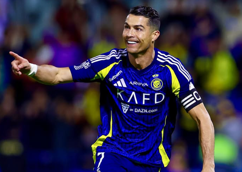 立博官方网站-沙特记者：换帅和引援的要求被拒绝，C罗可能离开利雅得胜利