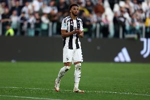 ladbrokes-意媒：尤文后卫凯利因左大腿屈肌受伤被换下，将接受进一步检查